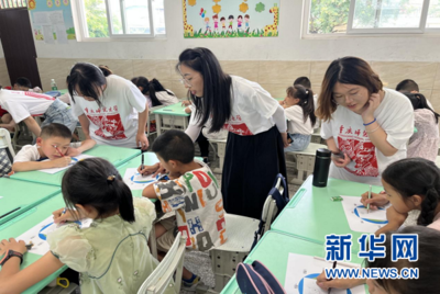 美育潤鄉野，青春繪華章——重慶師范大學美術學院暑期“三下鄉”美術輔導服務紀實